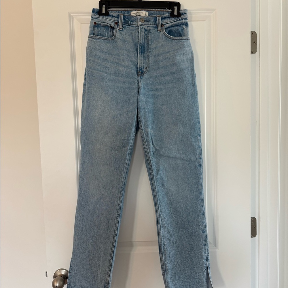 Abercrombie Curve Love 90s Straight Ultra High Rise